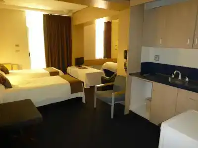 Mariners Court - 5