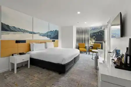 Scenic Suites - 67