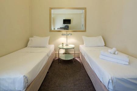 Rydges North - 10