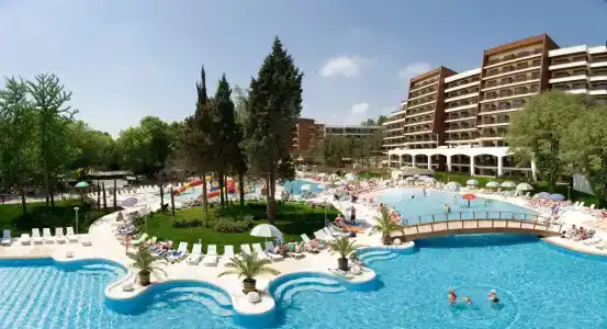 Flamingo Grand & Spa - 14