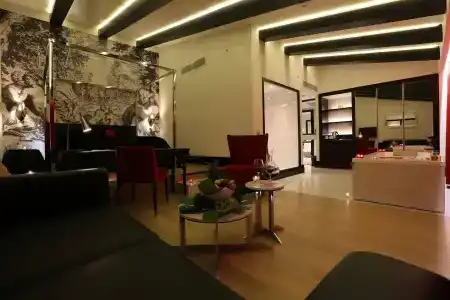 Charisma De Luxe - 38