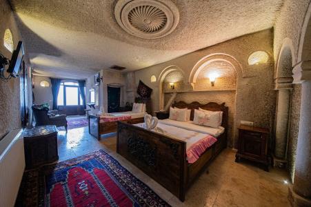 Safran Cave - 17