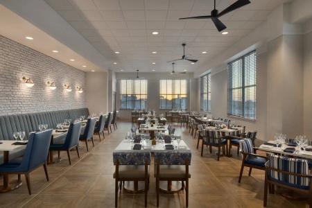 Holiday Inn & Suites, An Ihg - 30
