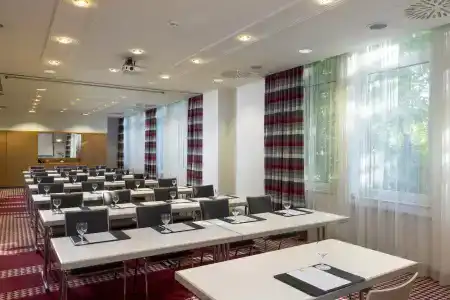 Holiday Inn Frankfurt Airport - Neu-Isenburg, An Ihg - 40