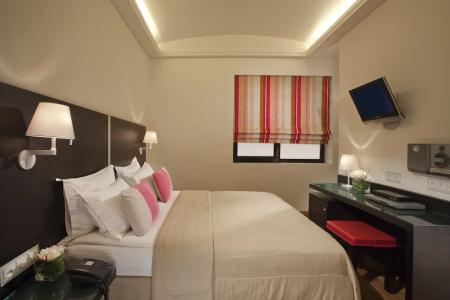 o&b Athens Boutique - 29