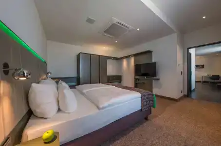 Park Inn by Radisson Neumarkt - 39