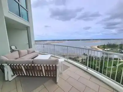 Crystal Bay On The Broadwater - 202