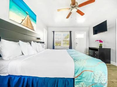 Hollywood Beachs - 141