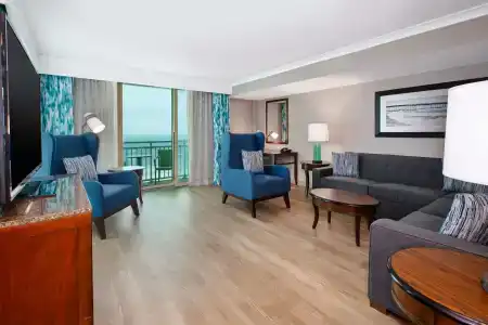 Hilton Garden Inn Virginia Beach Oceanfront - 5