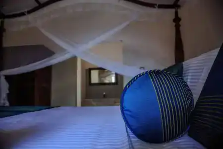 Lali - 2