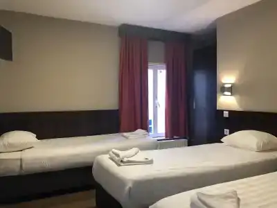 Damrak Inn - 1