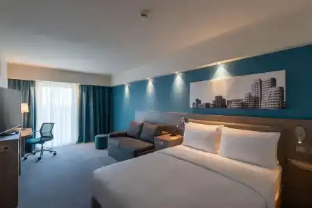 Hampton by Hilton Düsseldorf City Centre - 49