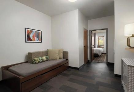 Holiday Inn, An Ihg - 144