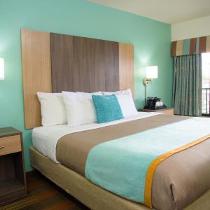 Pigeon River Inn - 36