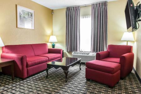 Clarion Inn & Suites Northwest - 47