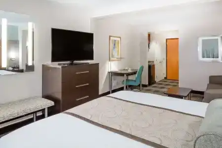 Wingate by Wyndham - Orlando International Airport - 61