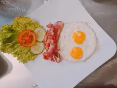 Kiwi & Cafe - 11