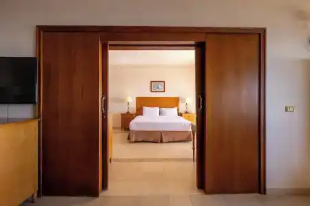 Continental Plaza Aqua Beach - 88