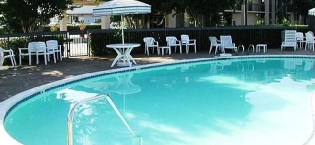 Executive Inn - 9