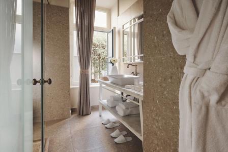 Bohemian Suites Athens - 53