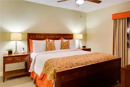 Sun Harbour Boutique - 31