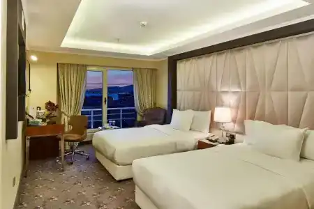 DoubleTree by Hilton Izmir - Alsancak - 38