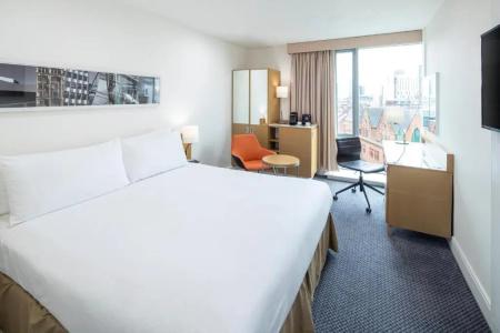 DoubleTree by Hilton Manchester Piccadilly - 16