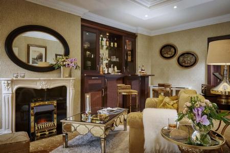 Hayfield Manor - 1