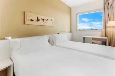 B&B Barcelona Viladecans - 29