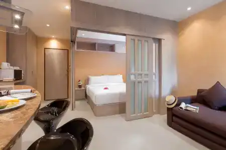 Patong Bay Residence - 8