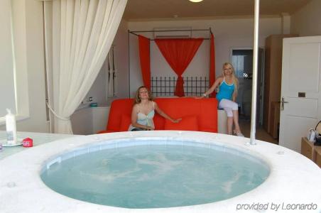 Antinea Suites & Spa - 27