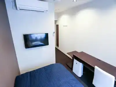 Livemax kannai ekimae - 3