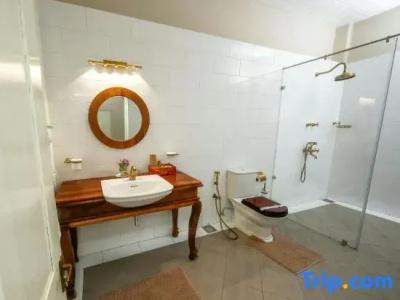 Castle Hill Bungalow - 82