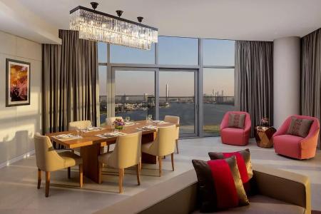 Hilton Creek & Residences - 17