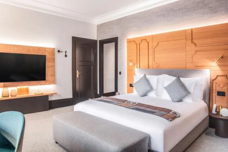 Villars Palace - 86