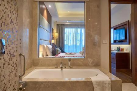 The p l Palace - 53
