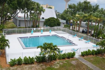 Altamonte Springs and Suites - 8