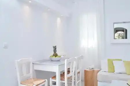 Mykonos Town Suites - 16