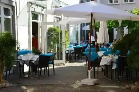 Müller Café & Wein - Mondholzhotel - 19