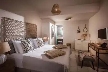 Creta Blue Boutique - 5
