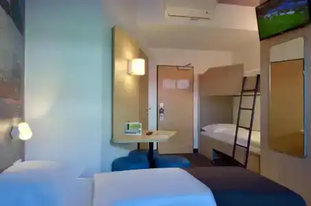 B&B Düsseldorf-Airport - 34