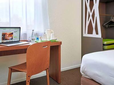 Campanile - Birmingham - 32