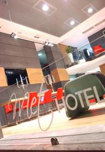 Met Boutique - 10