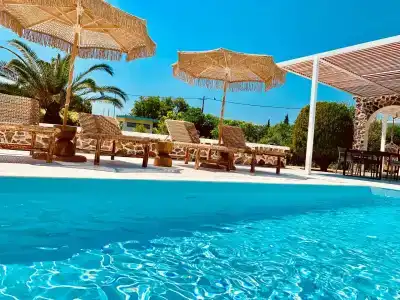 Vanik Suites - 122