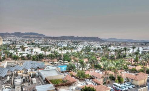 Brown Eilat a member of Browns - 45
