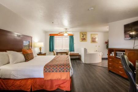 Sandia Peak Inn at Old Town - 24