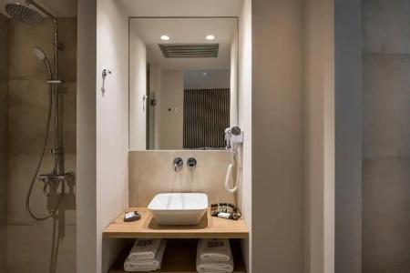 Trianon Luxury  & Suites - 6