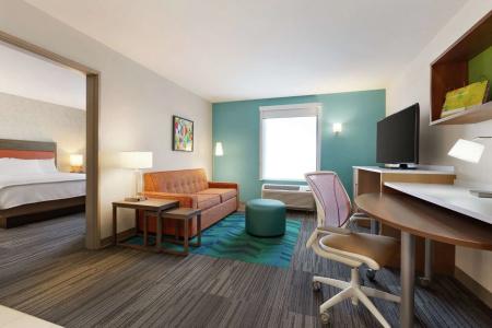 Home2 Suites By Hilton Portland Airport - 5