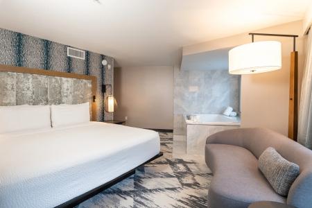 Silver Cloud - Seattle Broadway - 6