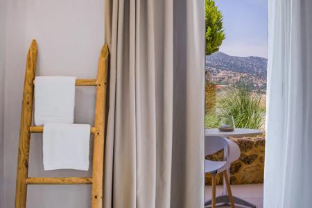 Notos Heights & Suites - 191